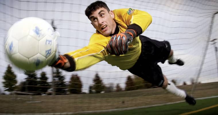 Rona reaches the scoring landmark to send Juve closer to the title Rona reaches the scoring landmark to send Juve closer to the title